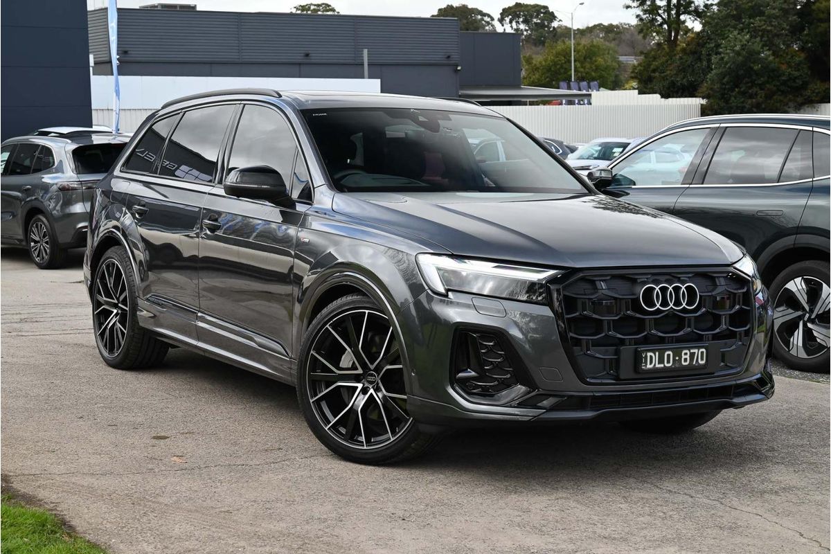 2025 Audi Q7 50 TDI S line 4M