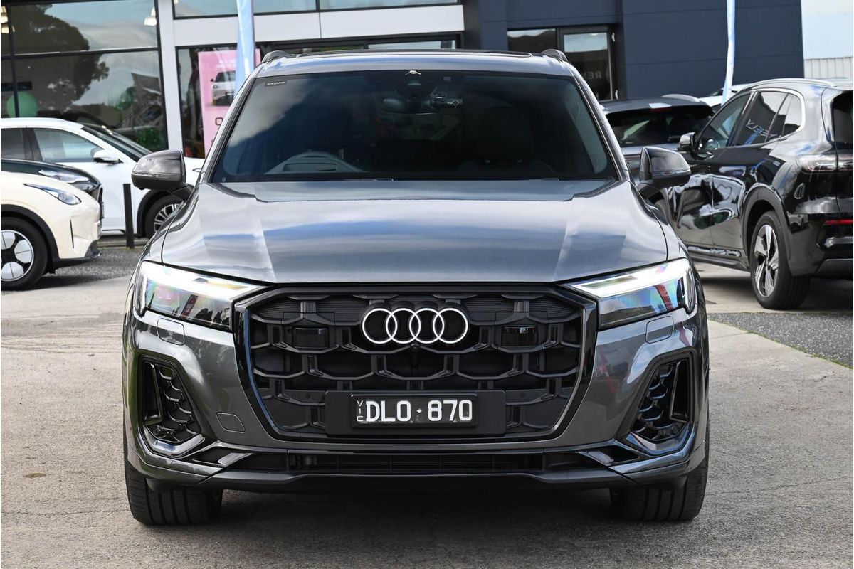 2025 Audi Q7 50 TDI S line 4M