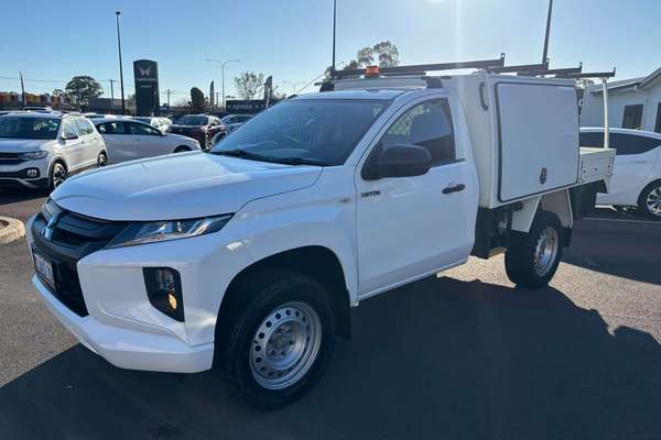 2020 Mitsubishi Triton GLX MR 4X4
