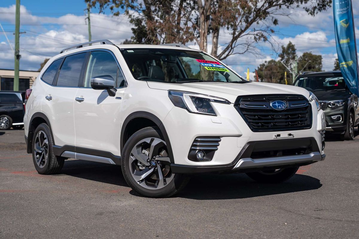 2024 Subaru Forester Hybrid S S5