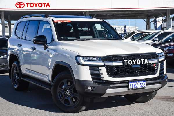 2023 Toyota Landcruiser GR Sport FJA300R