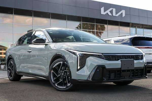 2026 Kia K4 GT-Line CL4m