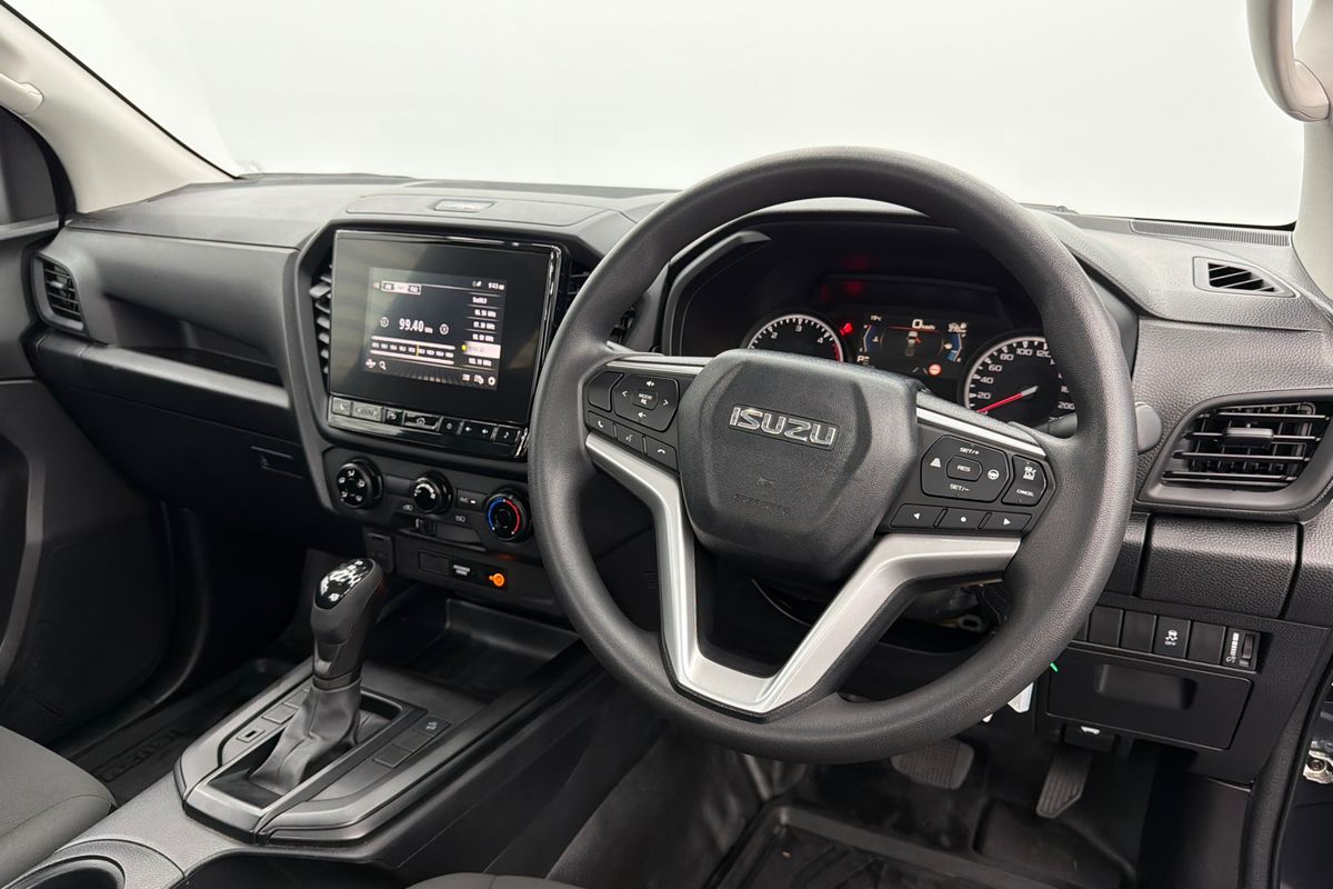 2022 Isuzu D-MAX SX High Ride Rear Wheel Drive