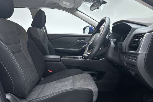 2024 Nissan X-TRAIL ST T33 thumb-12