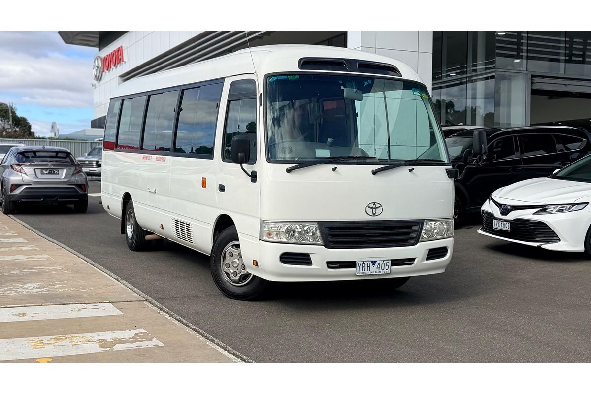 2011 Toyota Coaster Deluxe XZB50R