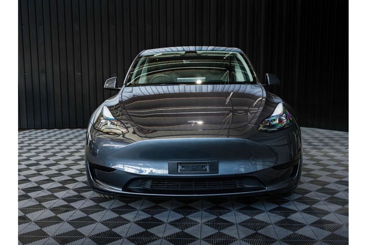 2023 Tesla Model Y Rear-Wheel Drive