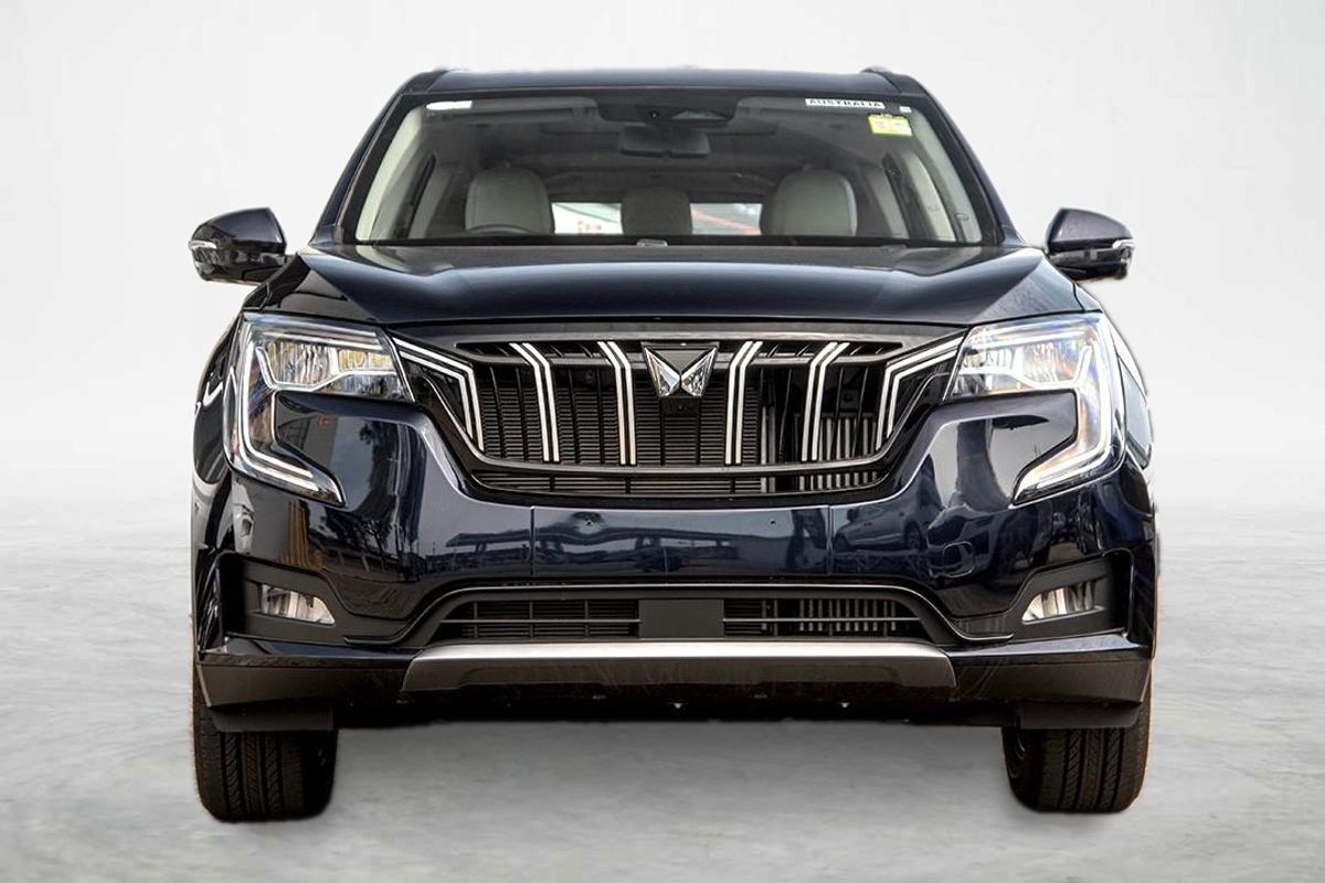 2025 Mahindra XUV700 AX7L