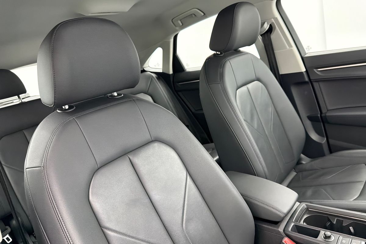2023 Audi Q3 35 TFSI F3
