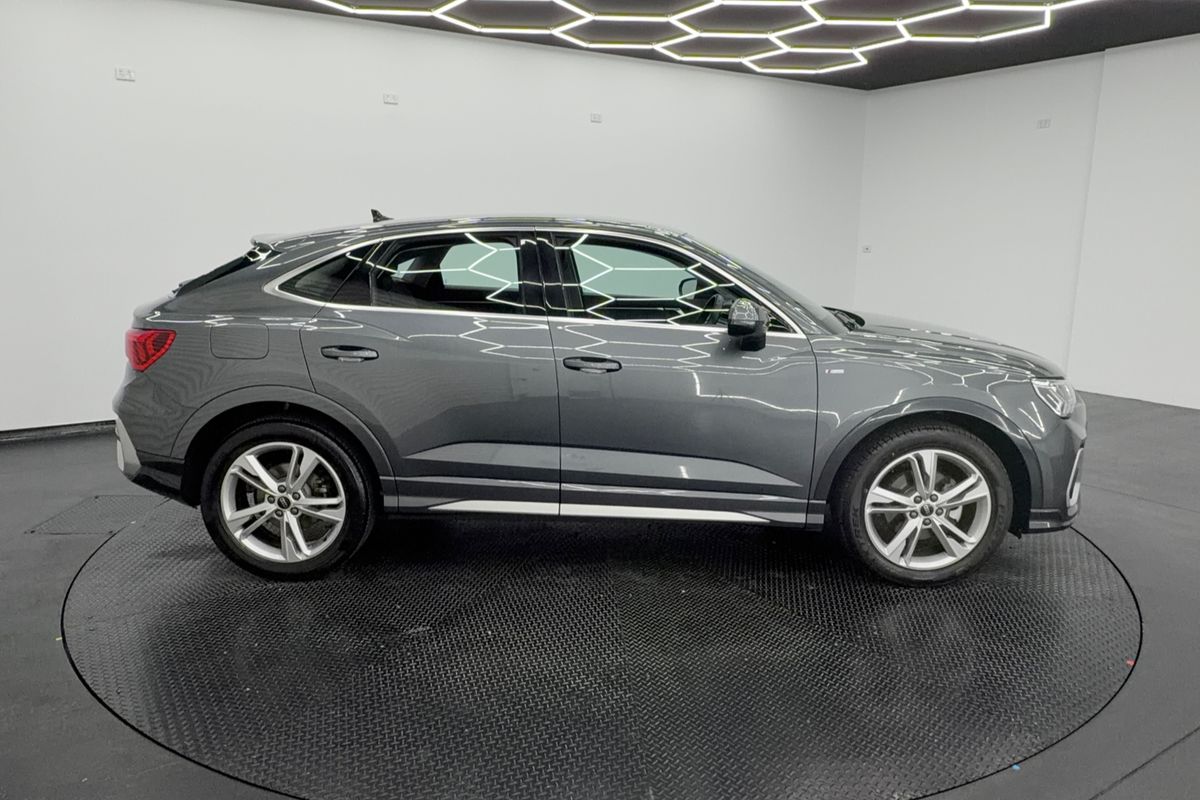 2023 Audi Q3 35 TFSI F3