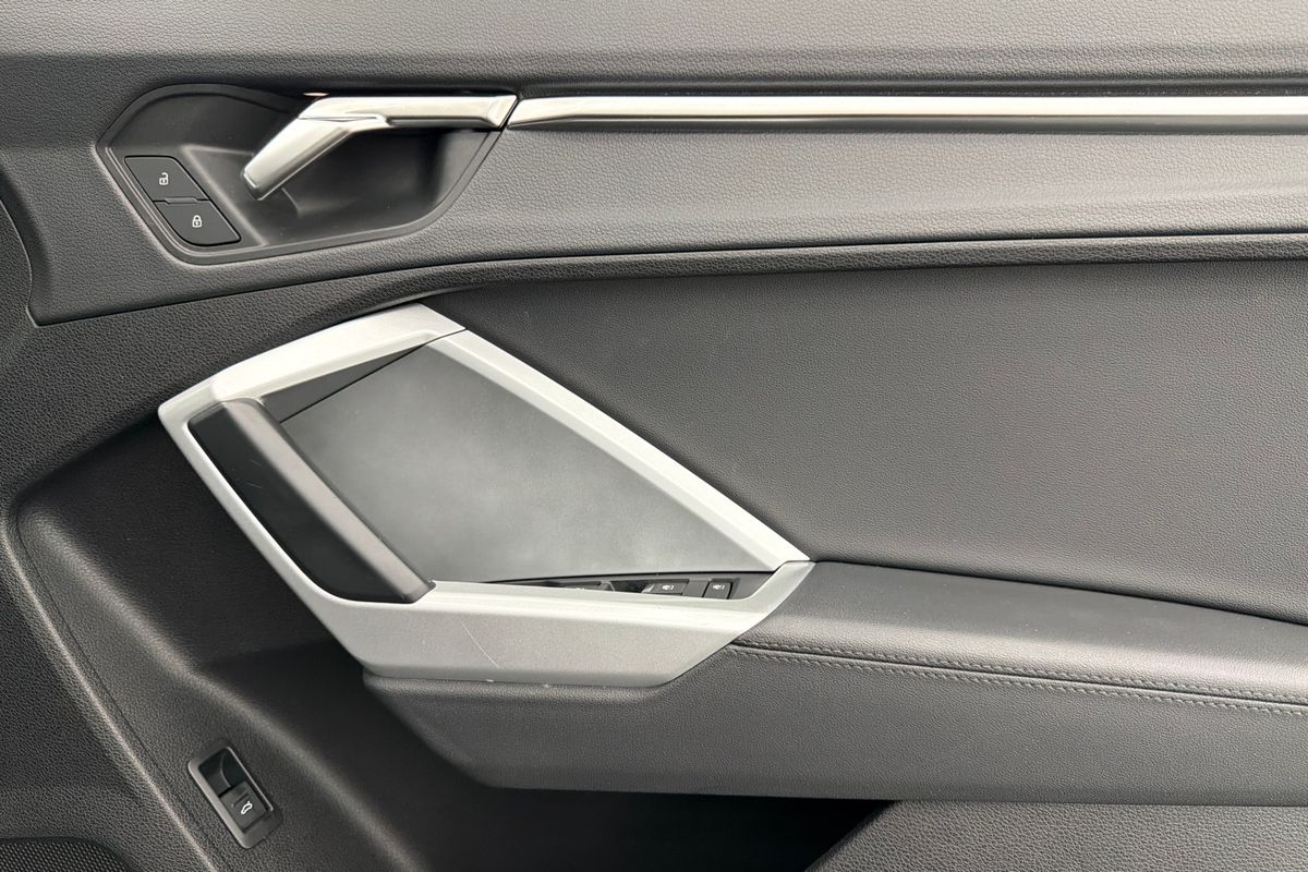 2023 Audi Q3 35 TFSI F3