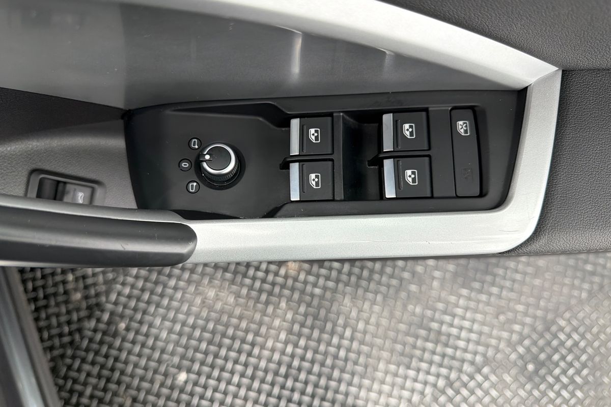 2023 Audi Q3 35 TFSI F3