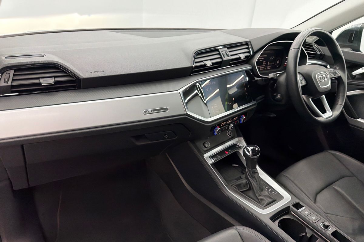 2023 Audi Q3 35 TFSI F3