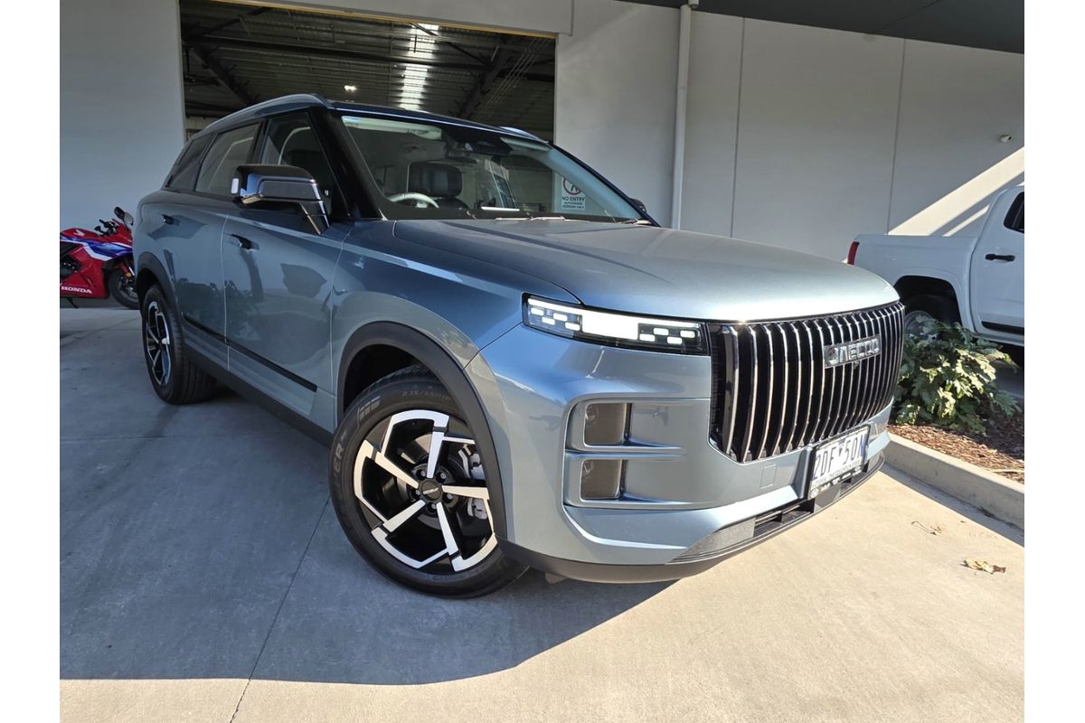 2025 OMODA JAECOO J7 Core