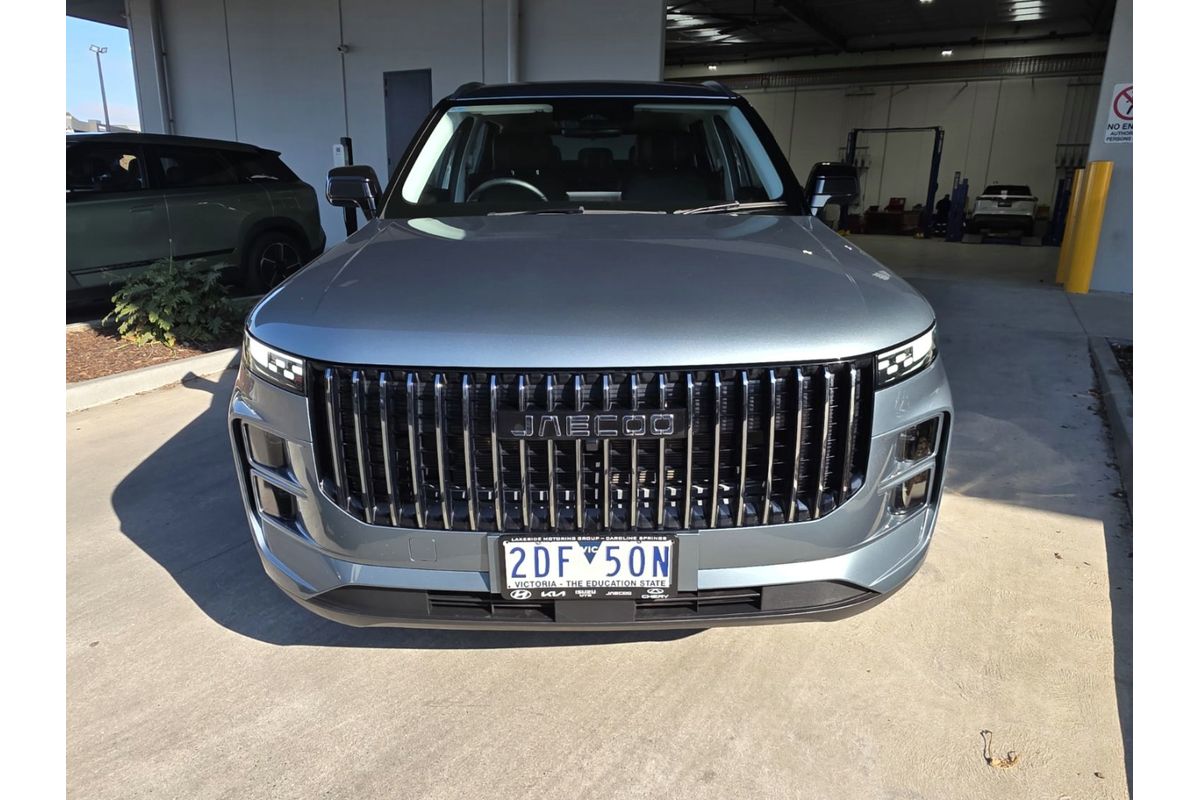 2025 OMODA JAECOO J7 Core