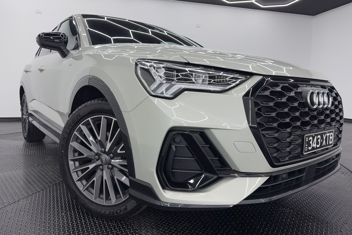 2020 Audi Q3 35 TFSI S line F3
