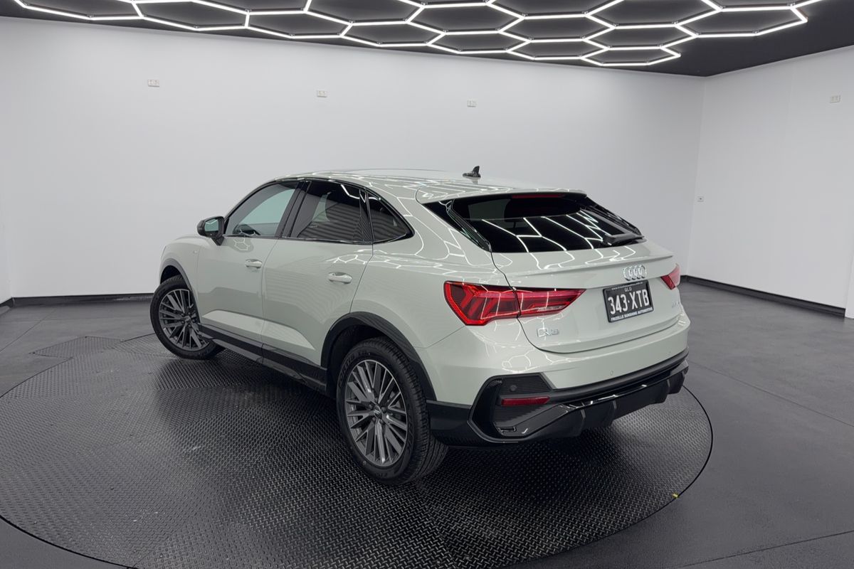 2020 Audi Q3 35 TFSI S line F3