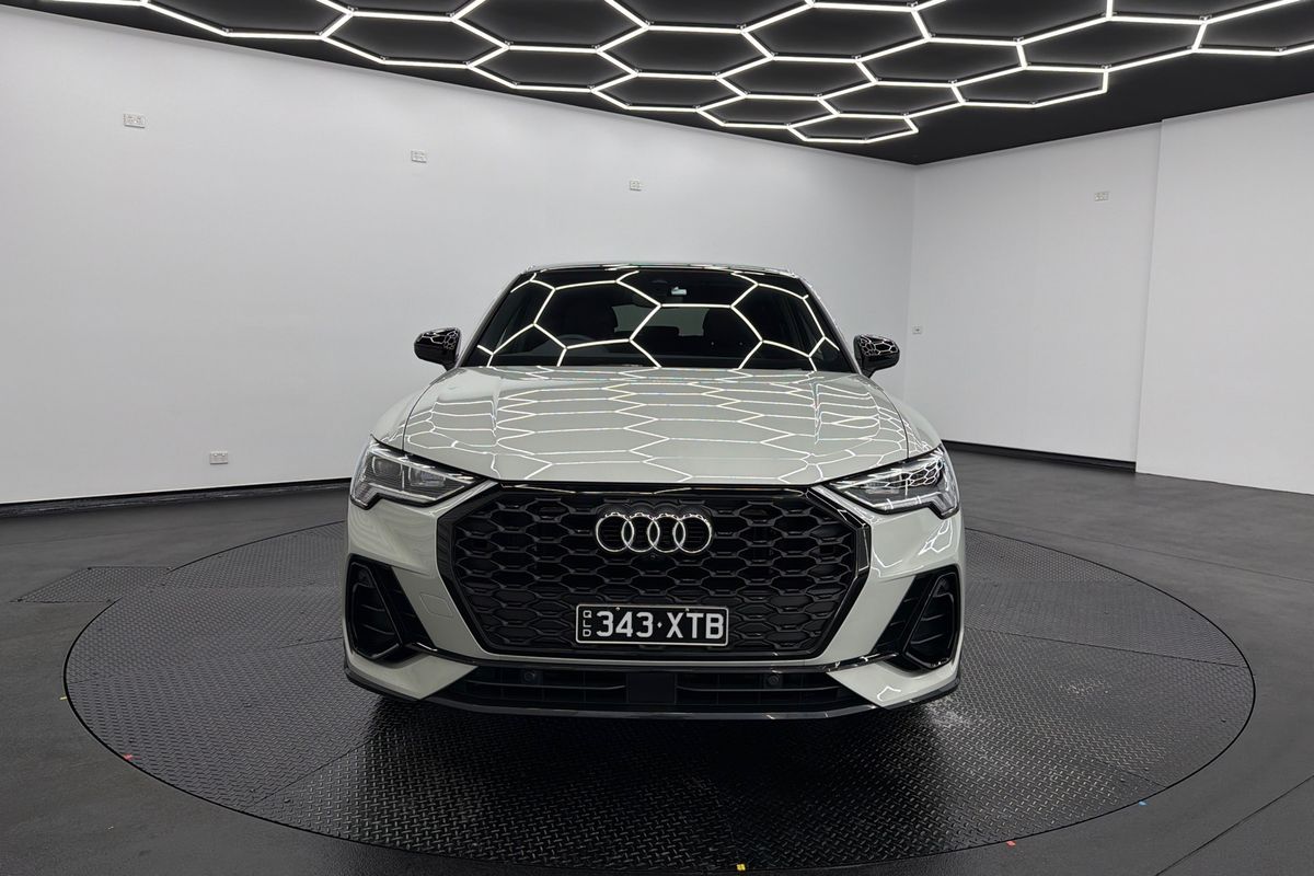 2020 Audi Q3 35 TFSI S line F3