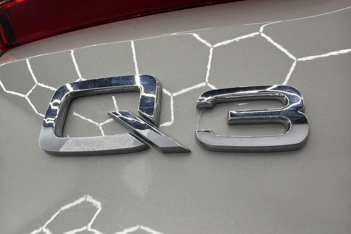 2020 Audi Q3 35 TFSI S line F3