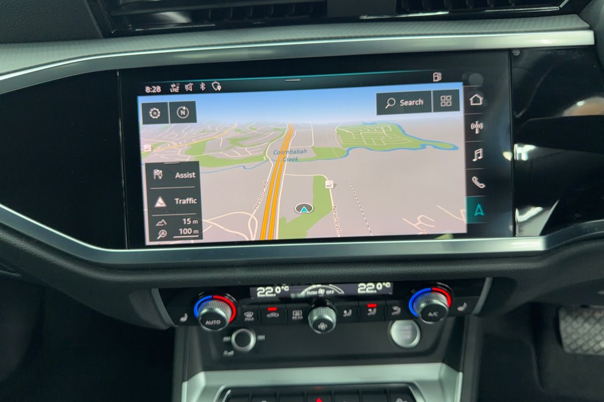 2020 Audi Q3 35 TFSI S line F3