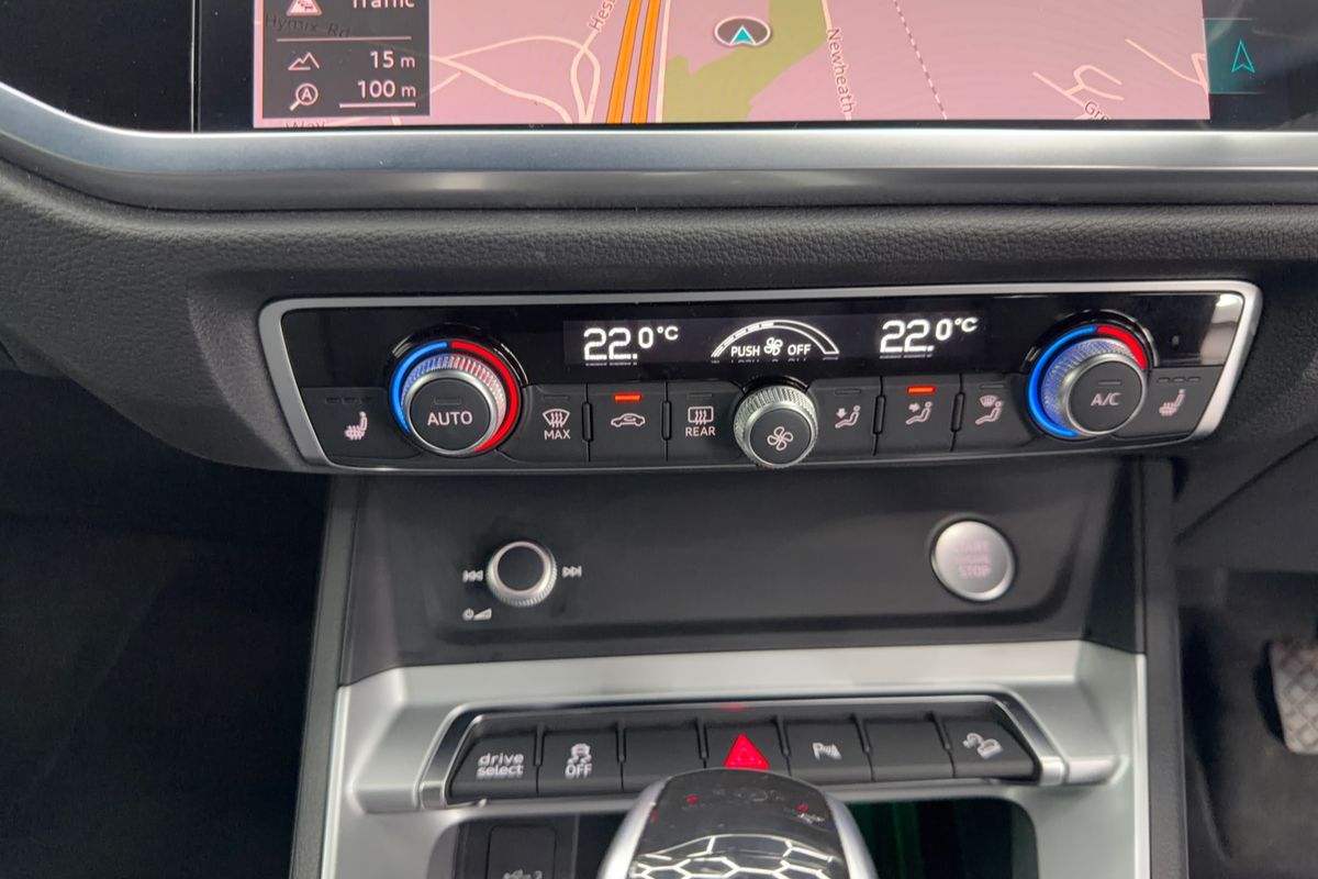 2020 Audi Q3 35 TFSI S line F3