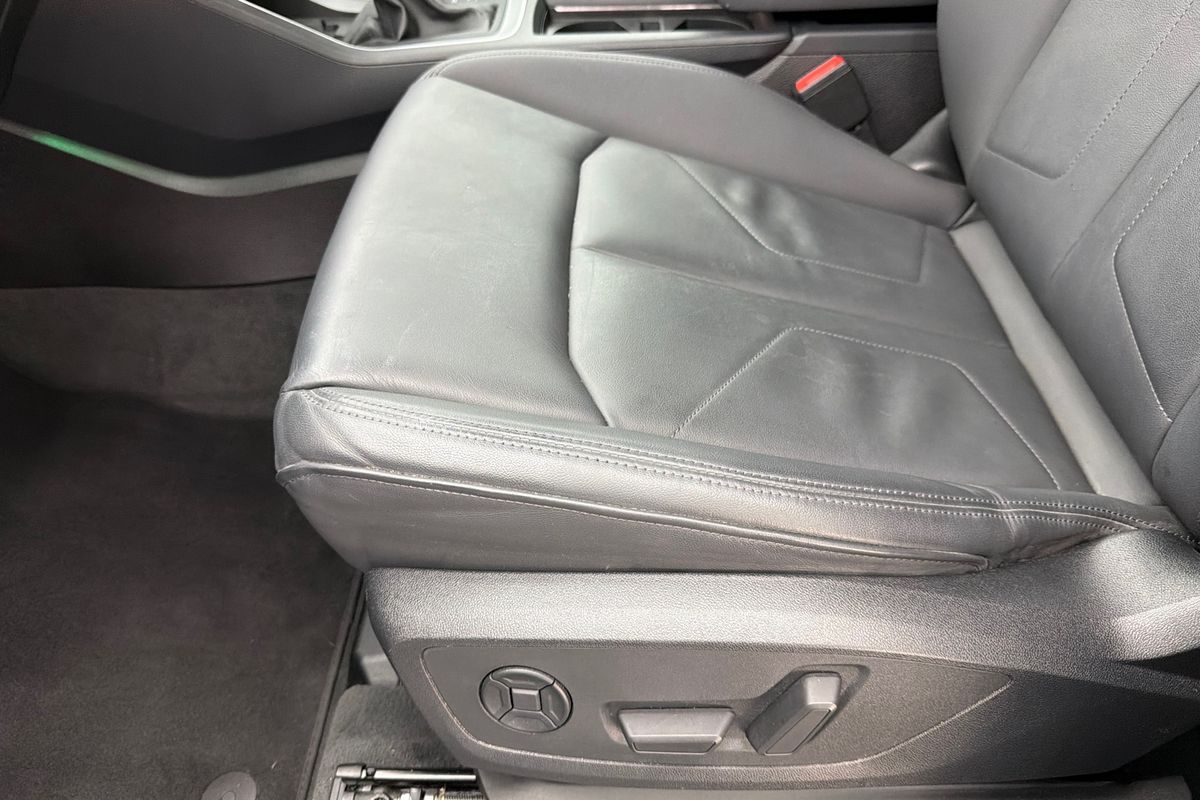 2020 Audi Q3 35 TFSI S line F3