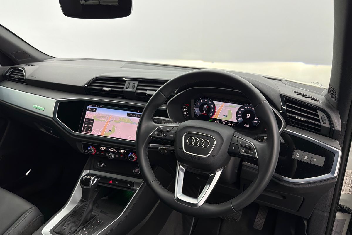 2020 Audi Q3 35 TFSI S line F3