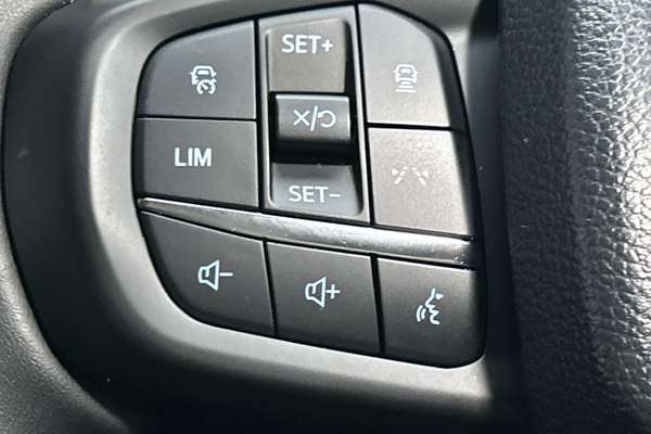 2026 Ford Everest Trend 2.0L thumb-17