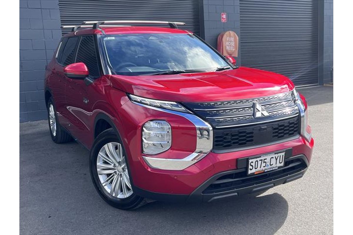 2023 Mitsubishi Outlander PHEV ES ZM