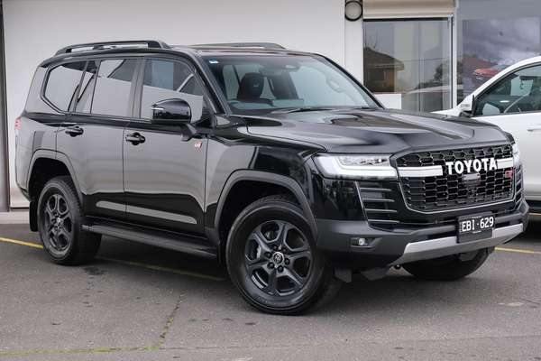 2026 Toyota Landcruiser GR Sport FJA300R