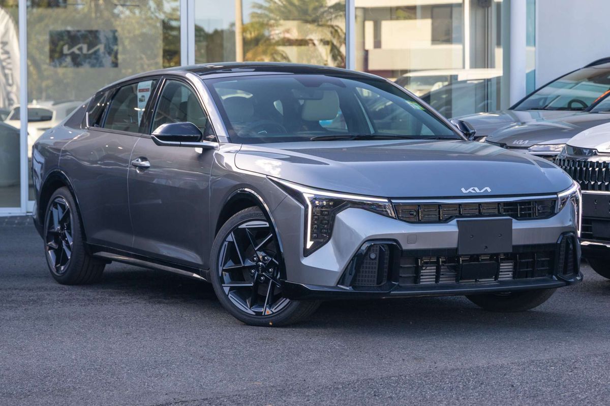2026 Kia K4 GT-Line CL4m