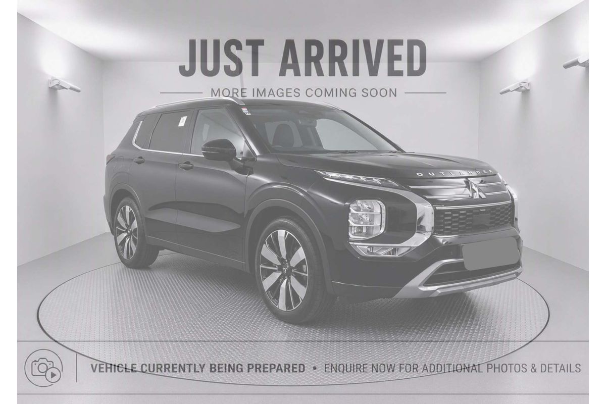 2025 Mitsubishi Outlander Exceed ZM