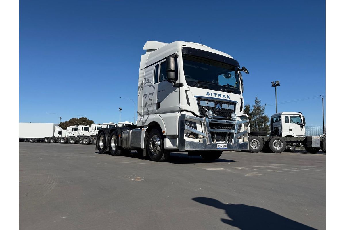 2025 Sitrak C9H E-Cab 660HP