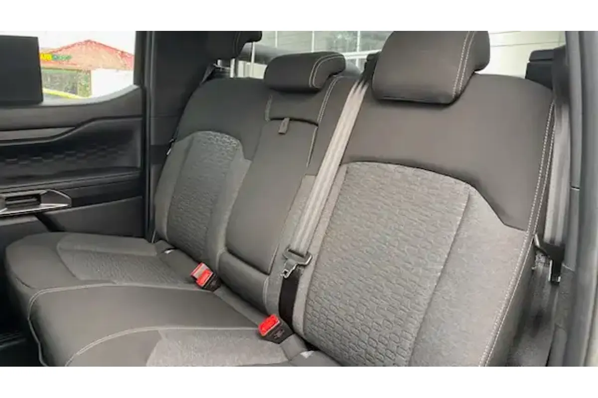 2024 Ford Ranger XLT 4X4 2.0L image 5