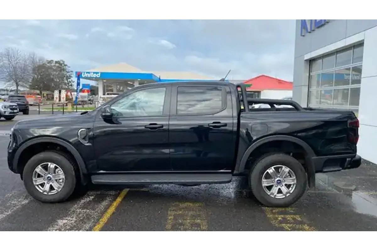 2024 Ford Ranger XLT 4X4 2.0L image 8