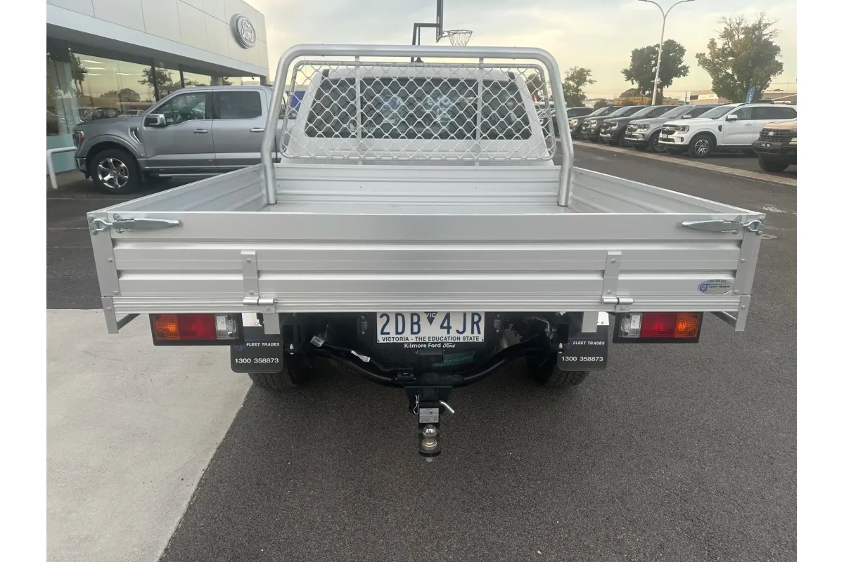2025 Ford Ranger XL 4X4 2.0L image 3