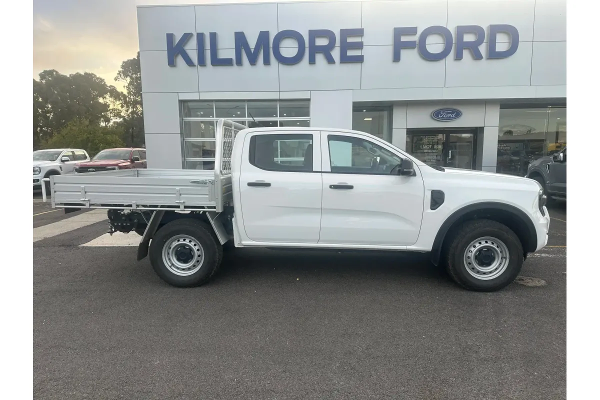 2025 Ford Ranger XL 4X4 2.0L image 4