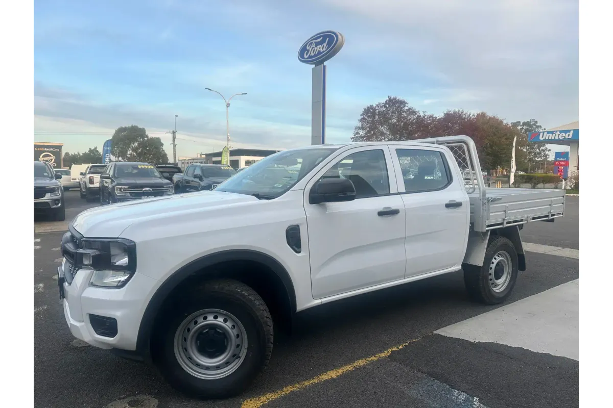 2025 Ford Ranger XL 4X4 2.0L image 11