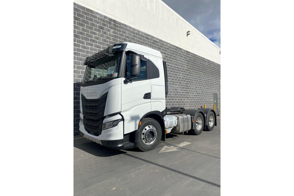 2023 IVECO S-Way As 530
