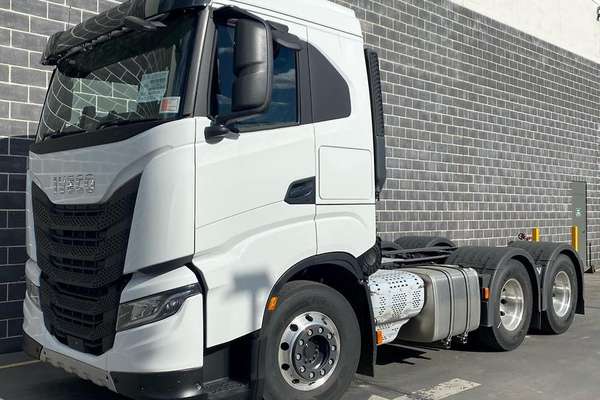 2023 IVECO S-Way As 530