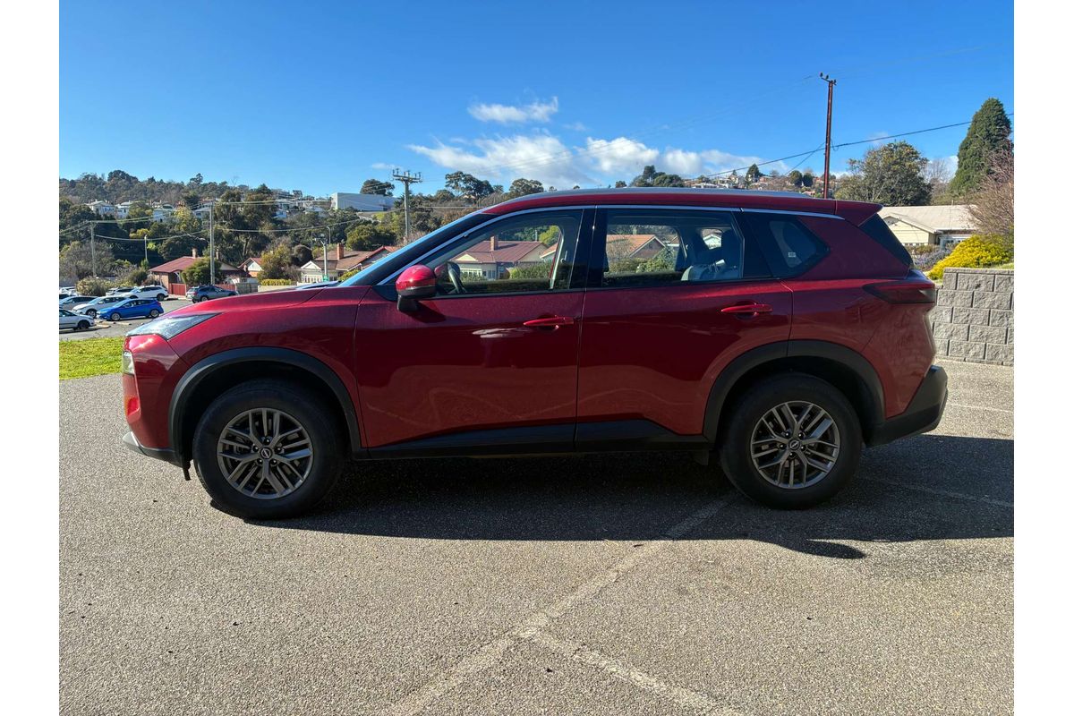 2024 Nissan X-TRAIL ST T33