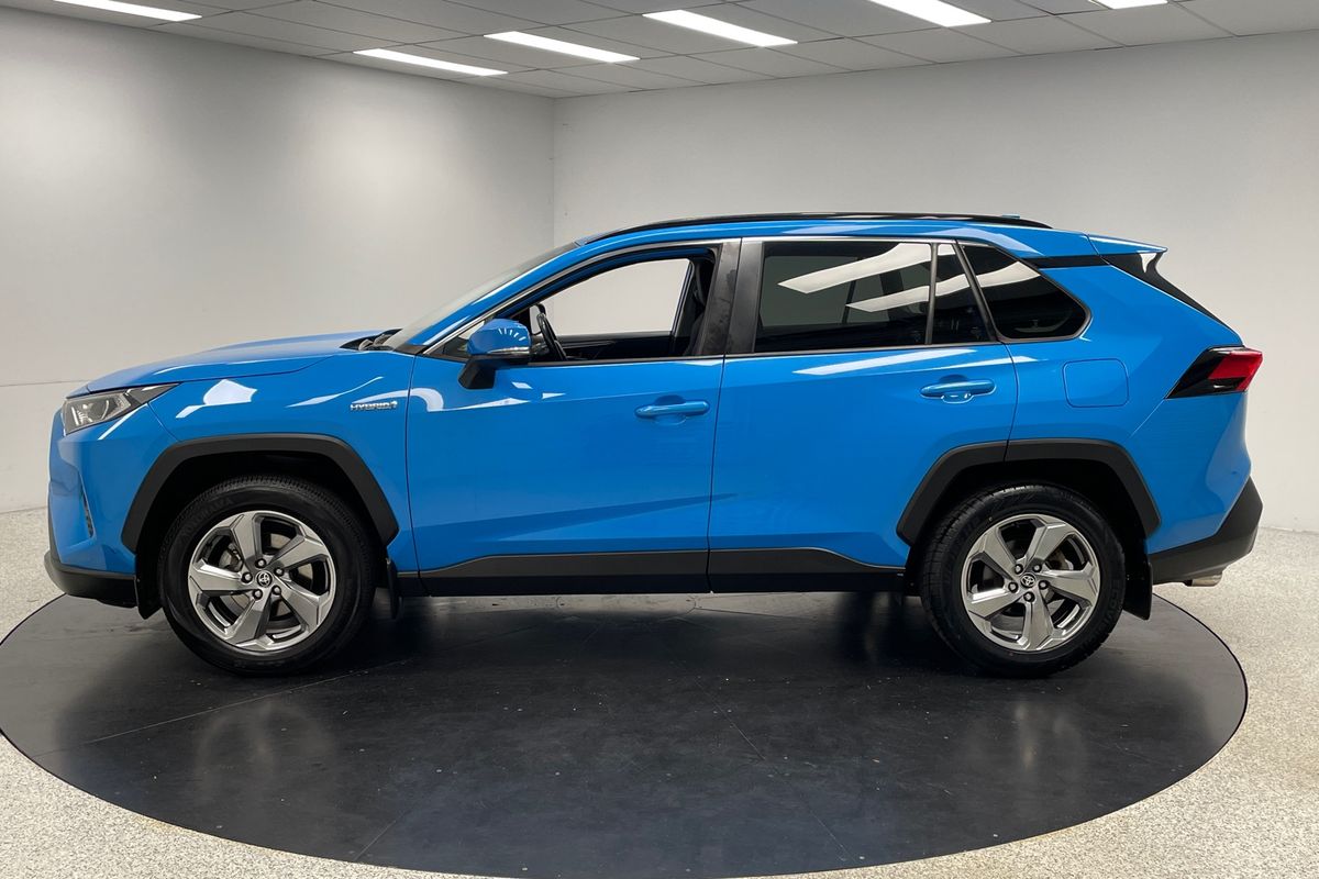 2021 Toyota RAV4 GXL AXAH52R