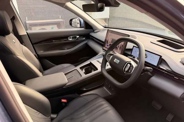 2026 Geely Starray EM-i Inspire Extended Range P145 thumb-12