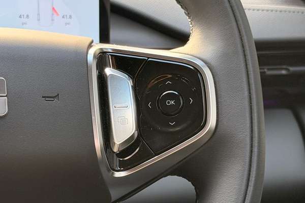 2026 Geely Starray EM-i Inspire Extended Range P145 thumb-16