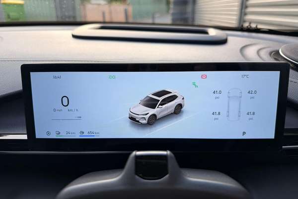 2026 Geely Starray EM-i Inspire Extended Range P145 thumb-17