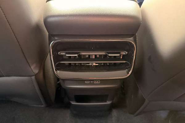 2026 Geely Starray EM-i Inspire Extended Range P145 thumb-27
