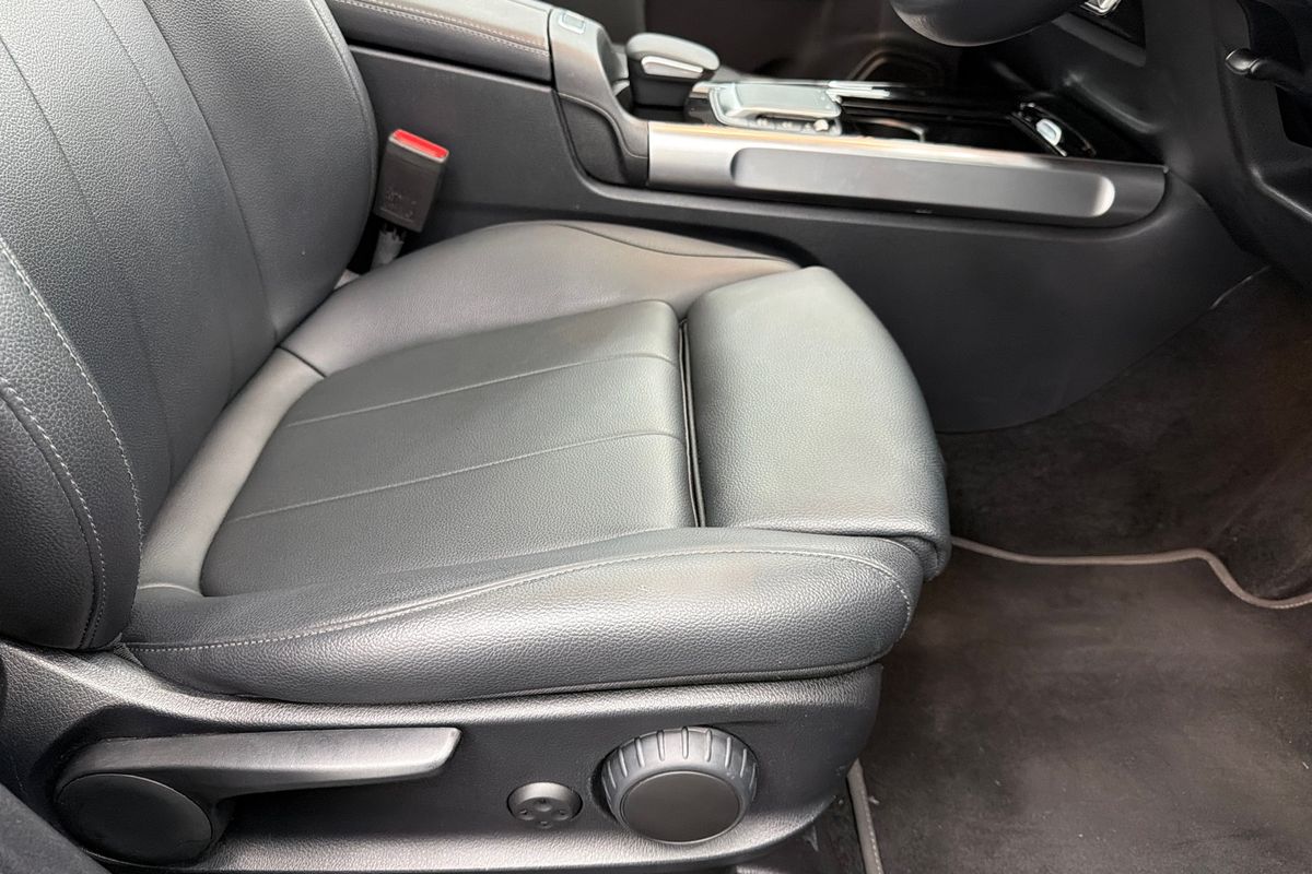 2021 Mercedes-Benz GLB-Class GLB200 X247