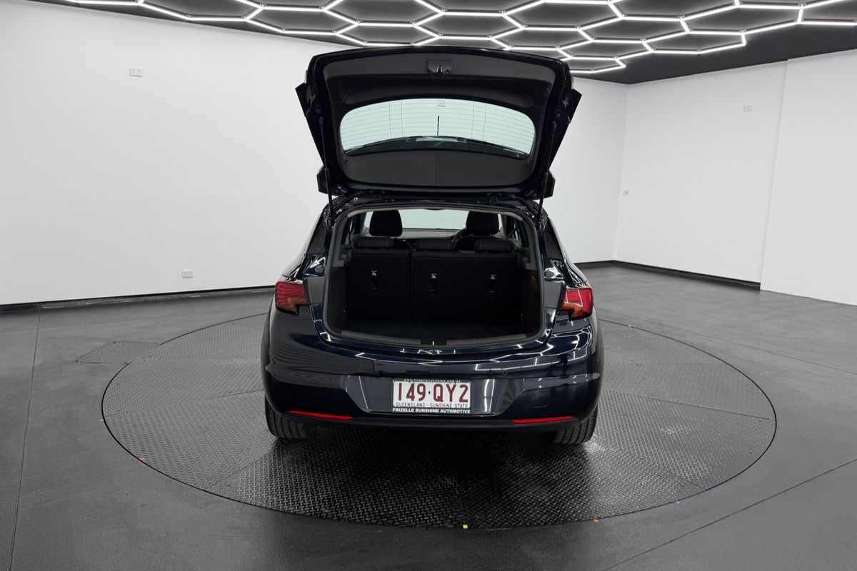 2018 Holden Astra R BK