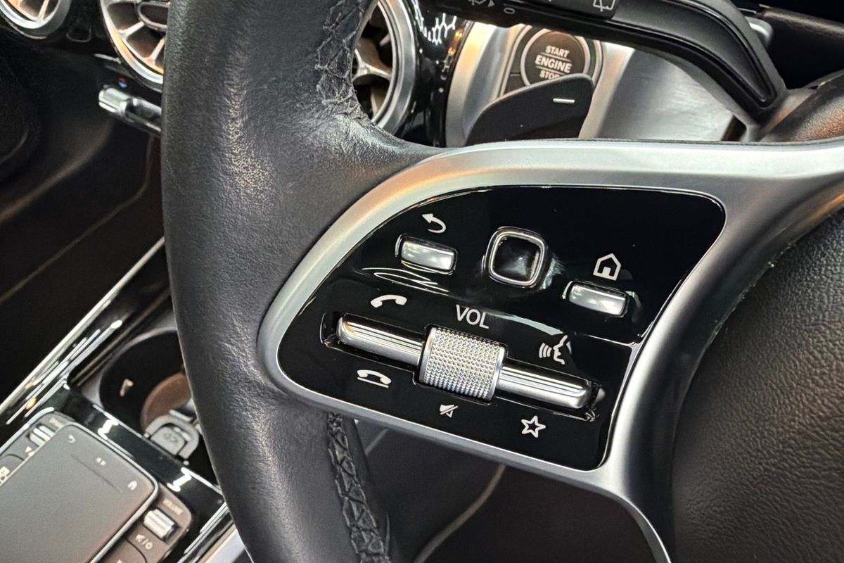 2021 Mercedes-Benz GLB-Class GLB200 X247