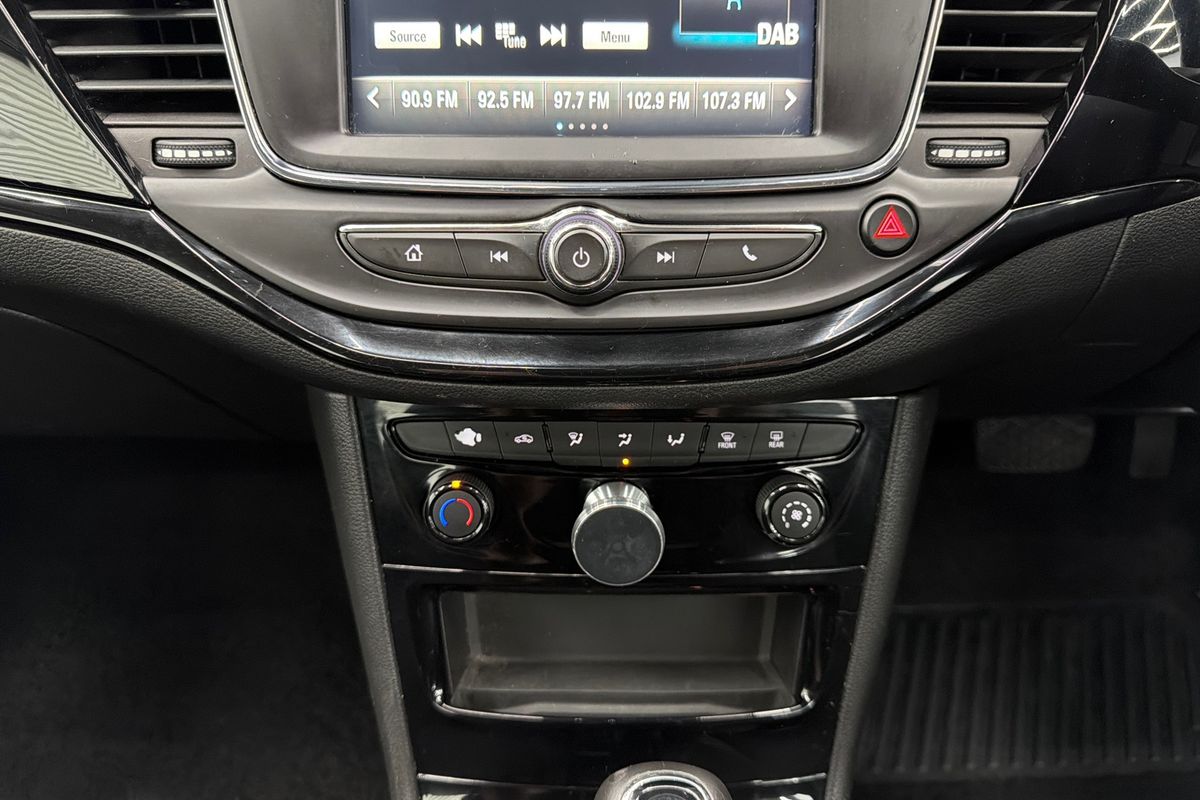 2018 Holden Astra R BK