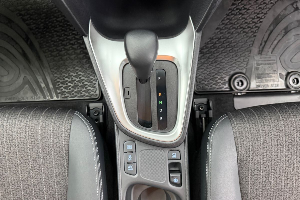 2023 Toyota Yaris Cross Urban MXPJ10R